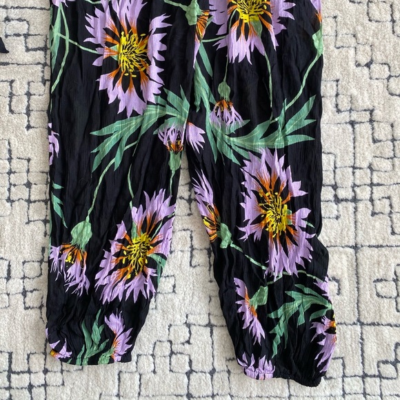 UO tie belt cropped jumpsuit - Picture 6 of 6